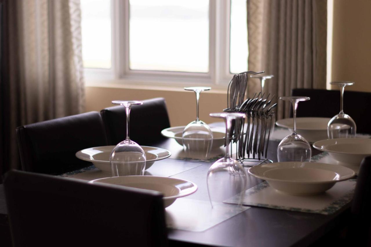 Azamat Self-Catering Apartment Pointe La Rue Екстериор снимка